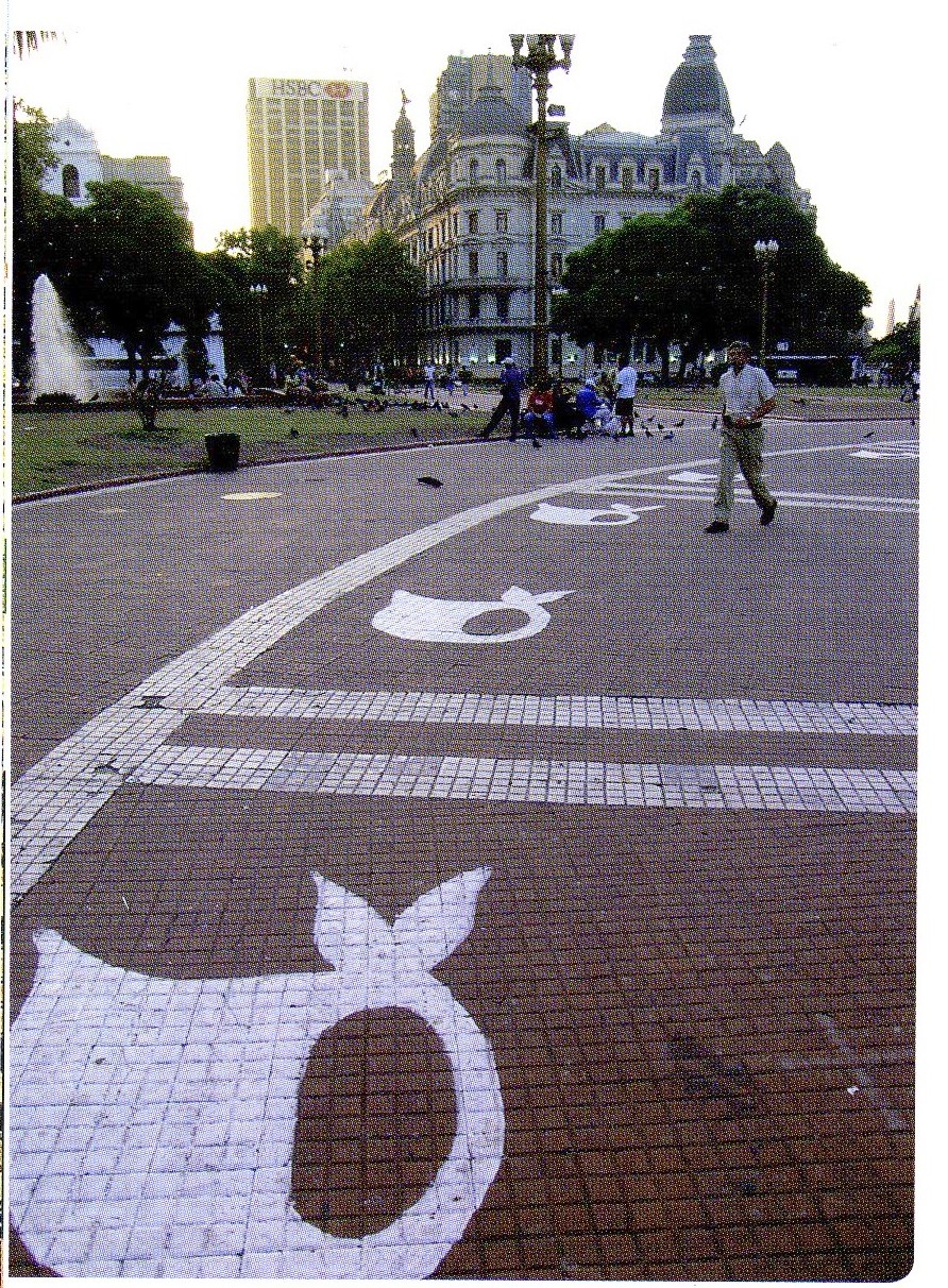 Het plein van de dwaze moeders in Buenos Aires